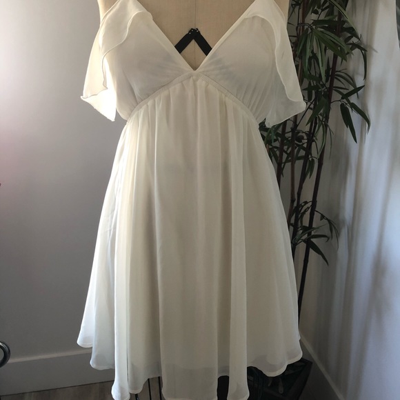 ✨TOBI Off With Your Shoulders White/Cream Dress Size S - Picture 2 of 7